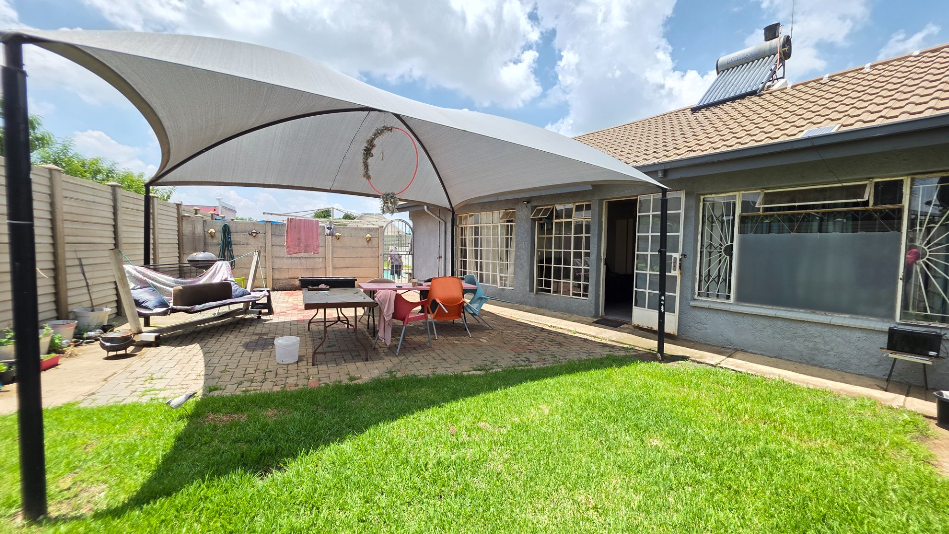 PRIVATE GARDEN FLAT 2