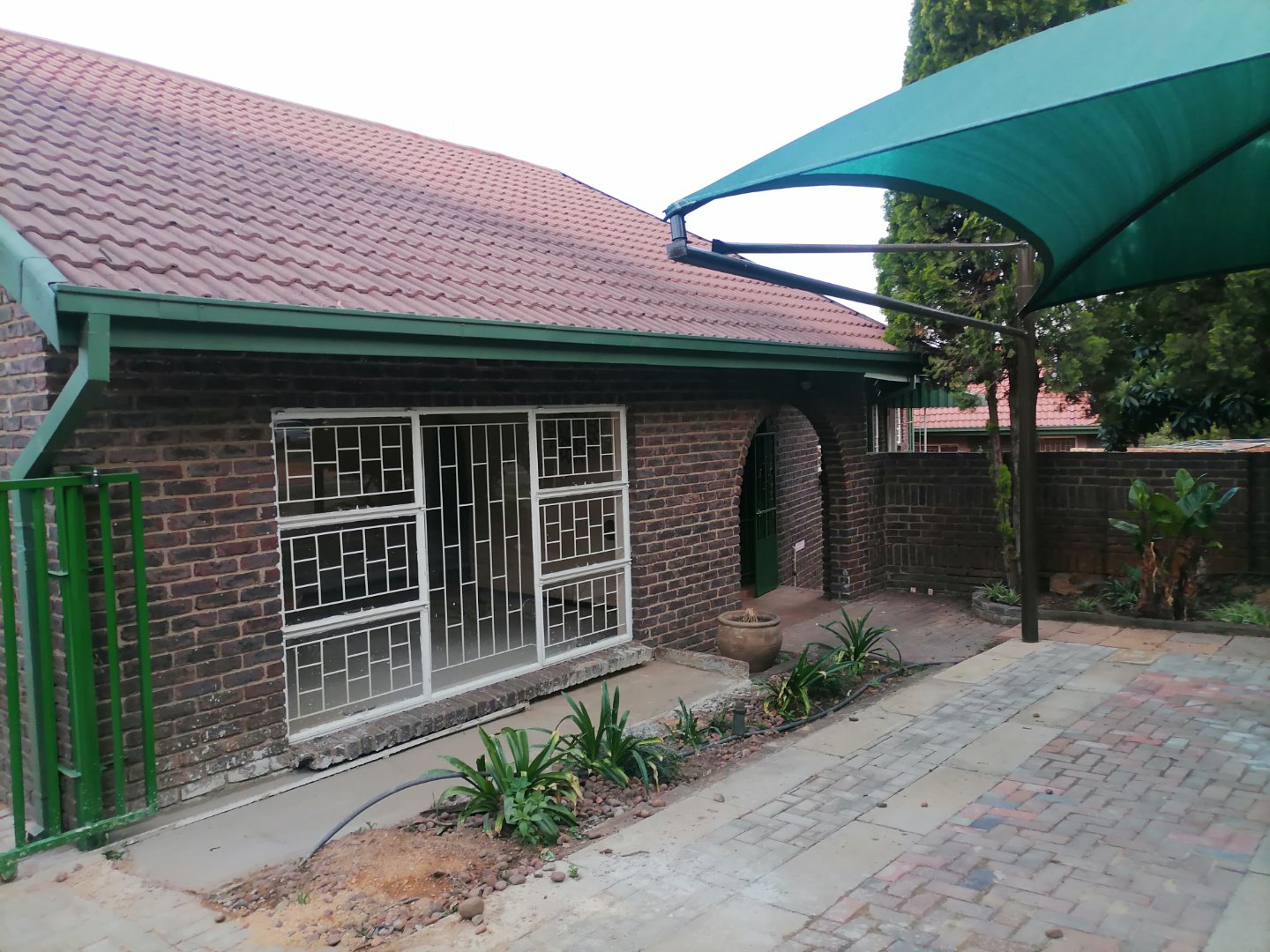 Beautiful 3-Bedroom Family Home in Overkruin