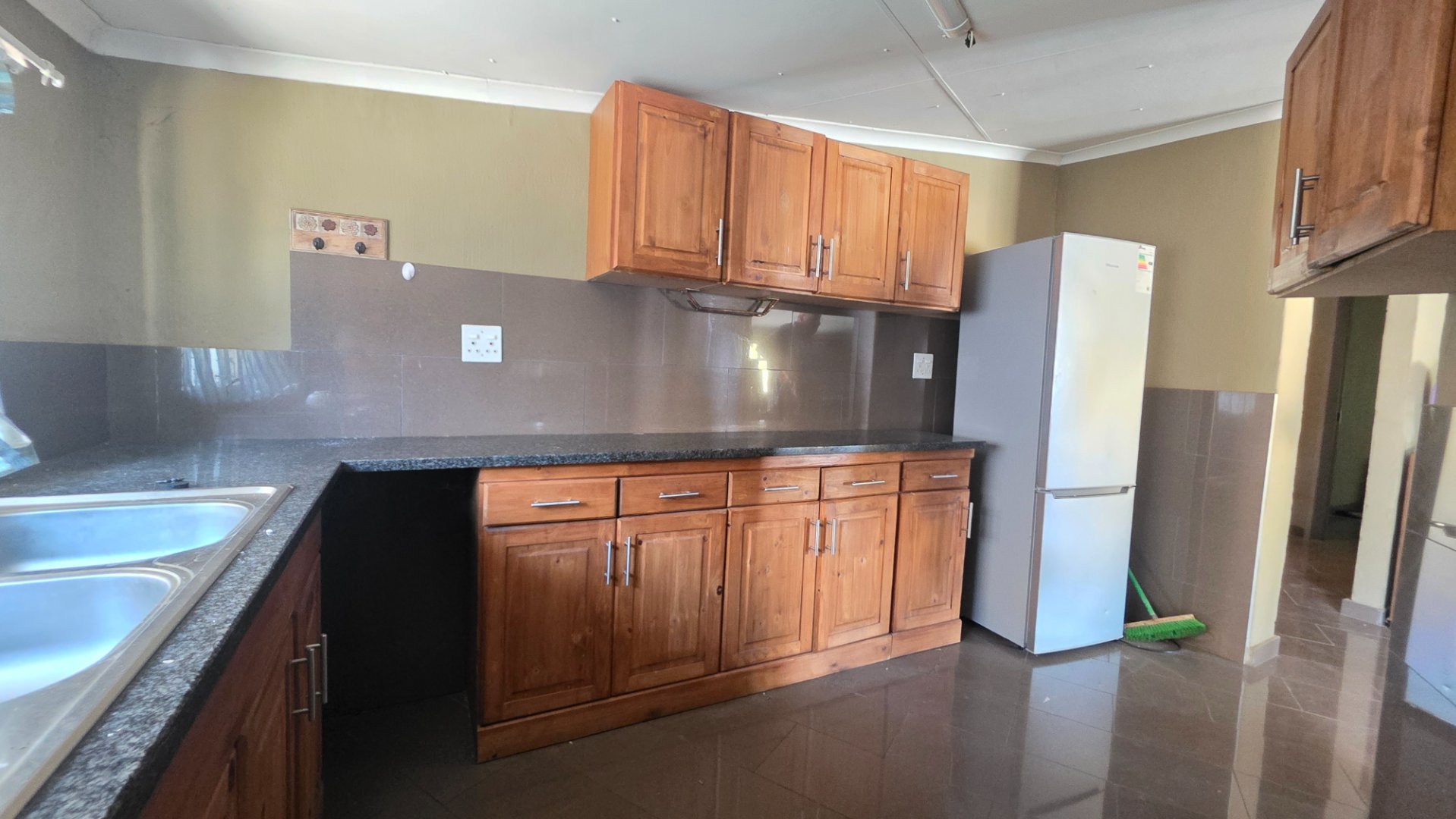 KITCHEN IN DWELLING 2