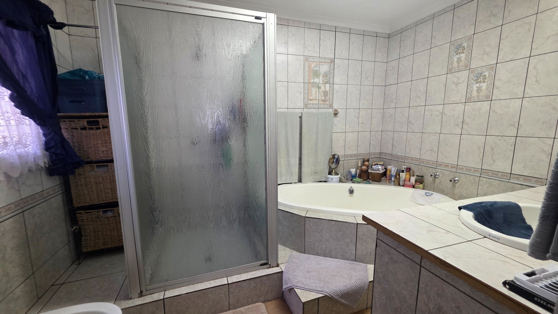 Photo 32