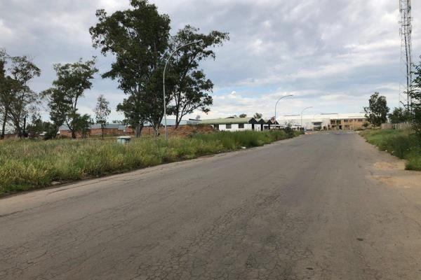 Large vacant site available in New East End! photo 4