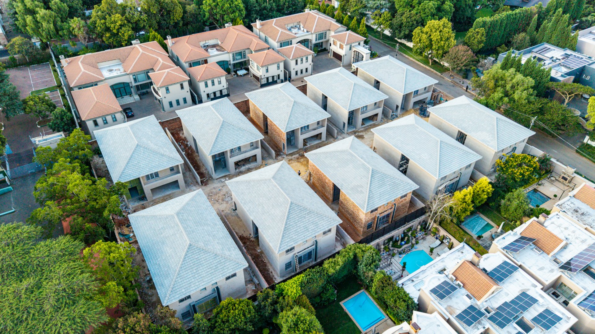 New Freehold Luxury Cluster Homes In Illovo From R7,000,000