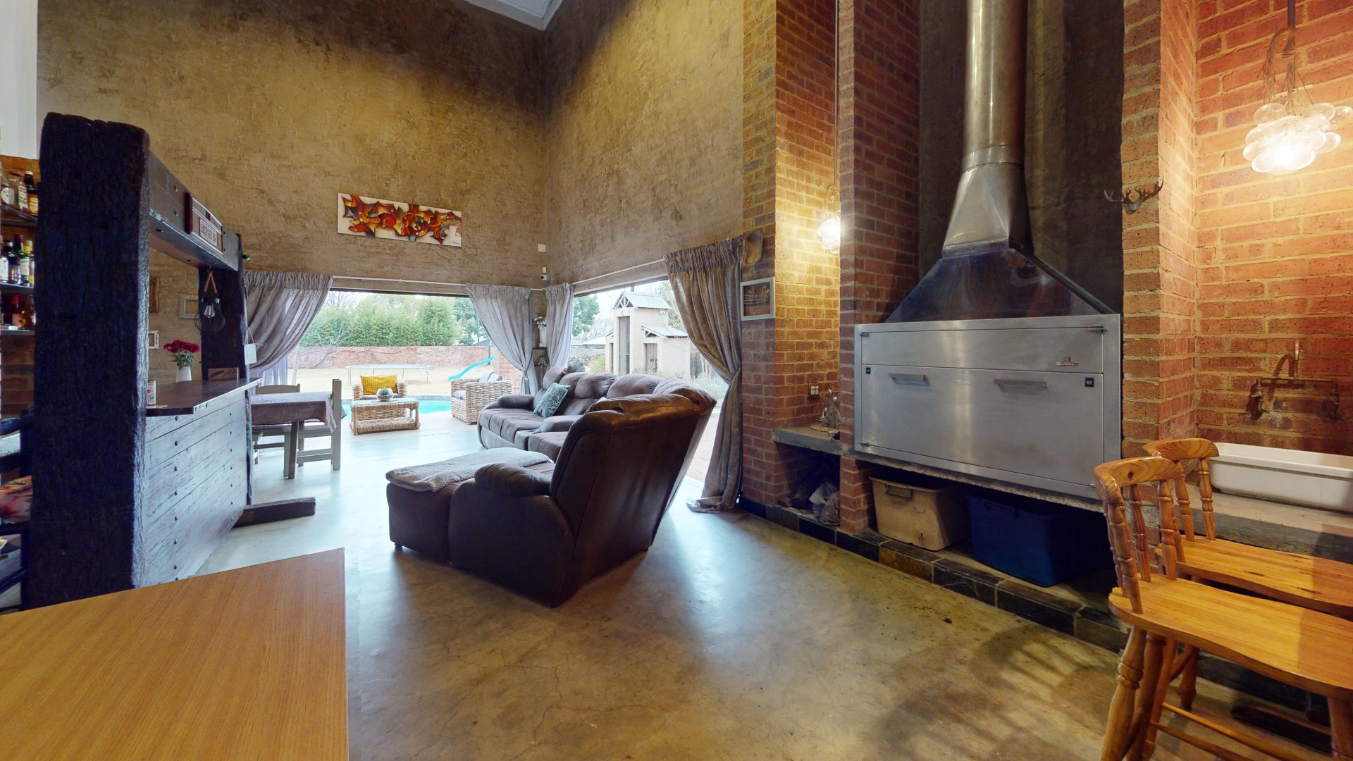 INSIDE BRAAI AREA