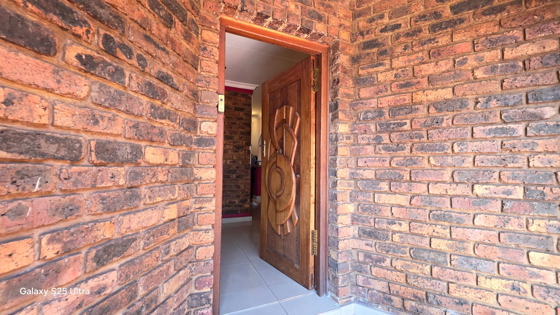 FRONT DOOR ENTRANCE