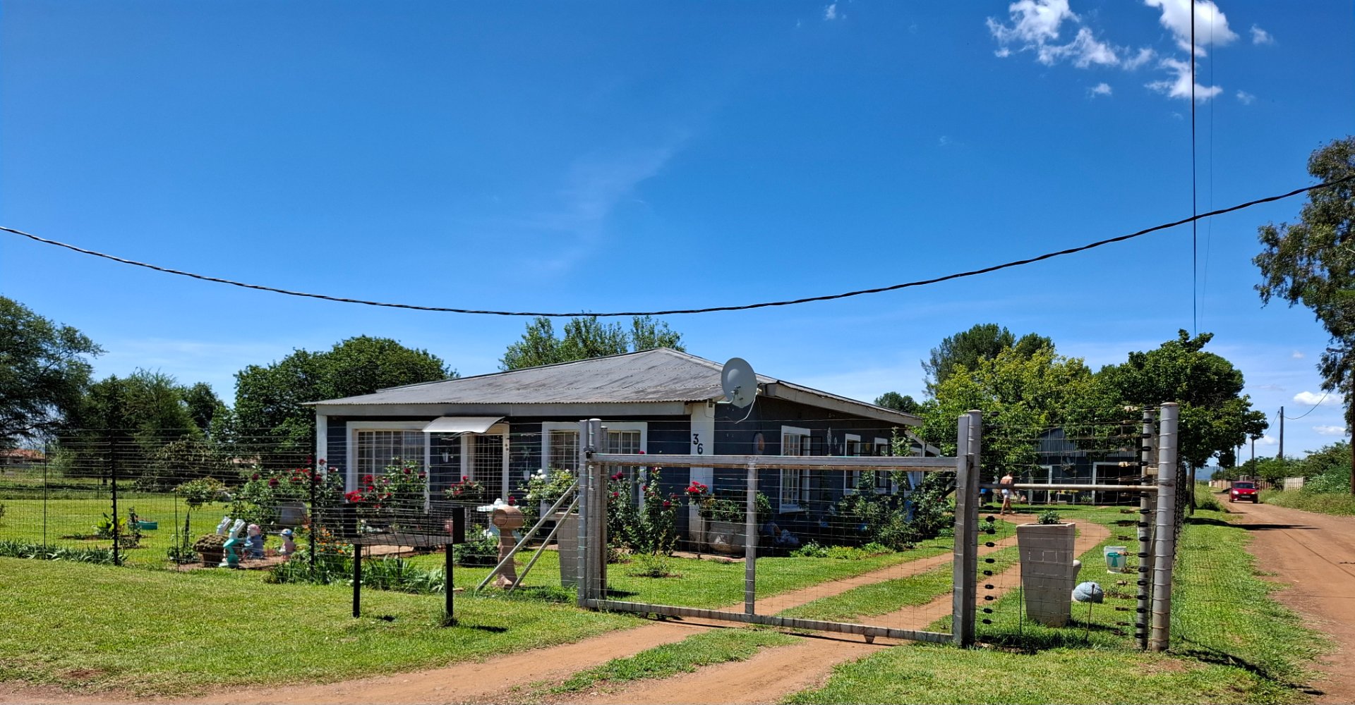 THREE  BEDROOM HOUSE FOR SALE IN RIVERSDALE