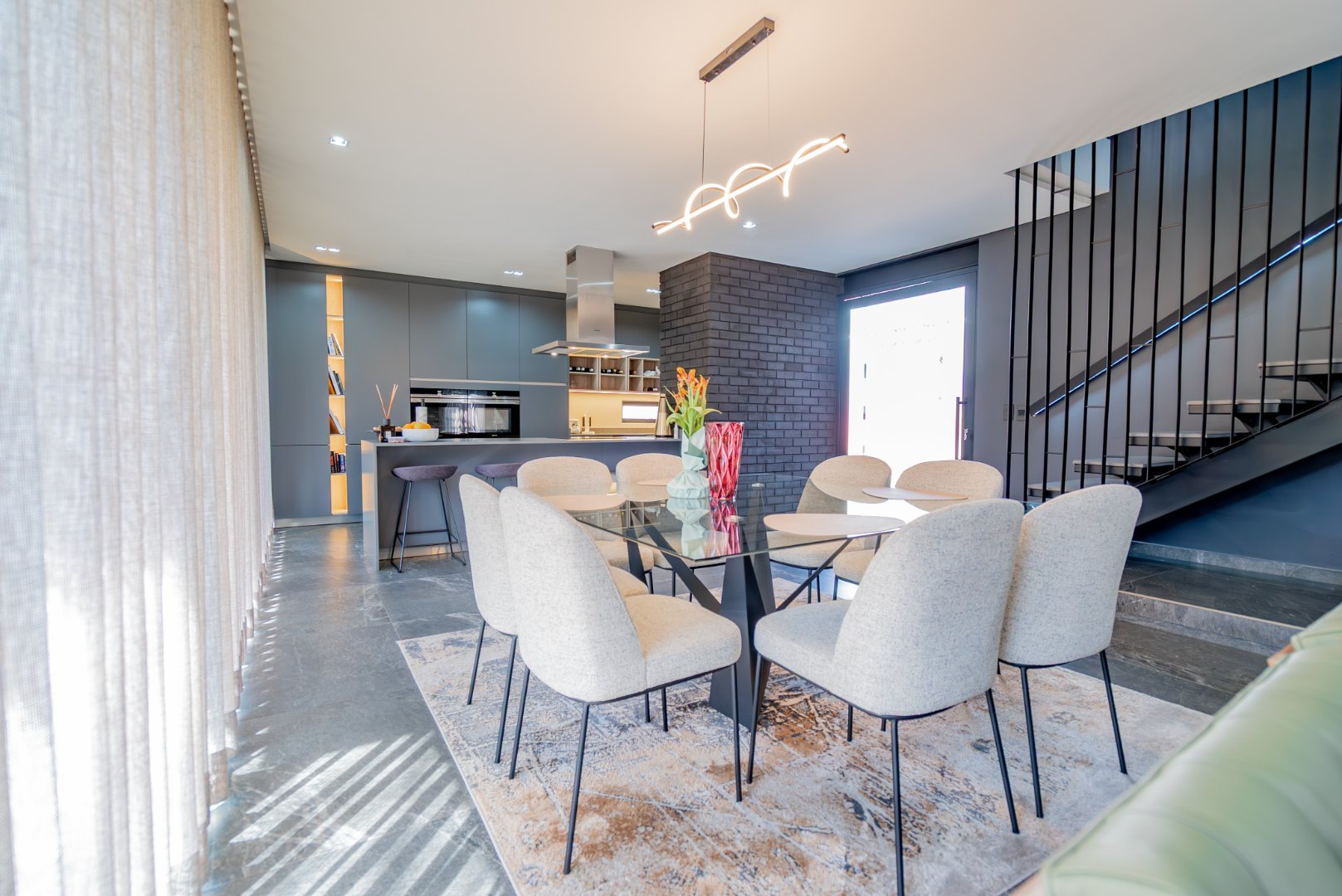 Fully Finished 4 Bed in Hyde Park | Green Belt Views, Manned Boom, Cap SmartGuard