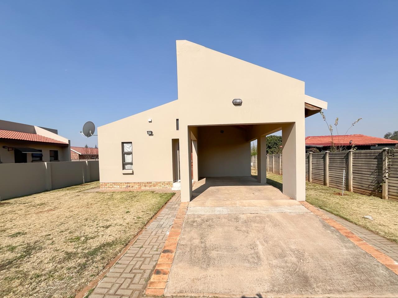Cozy 2 bed home in Kookrus with pet friendly charm