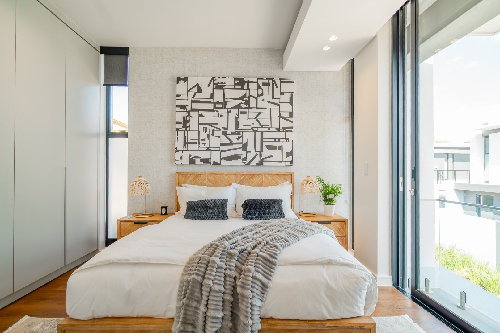 Off-Plan Freehold Luxury in a 24-Hour Boomed Atholl Enclave: Four Final Stands, 12-Month Build